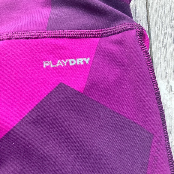 REEBOK One Series Urban Camo Tight Capris Size M - Picture 6 of 8